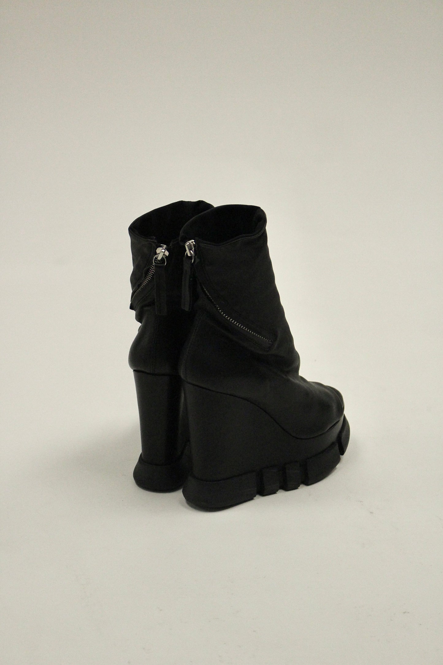 Cinzia Araia Leather Open-Toe Heels