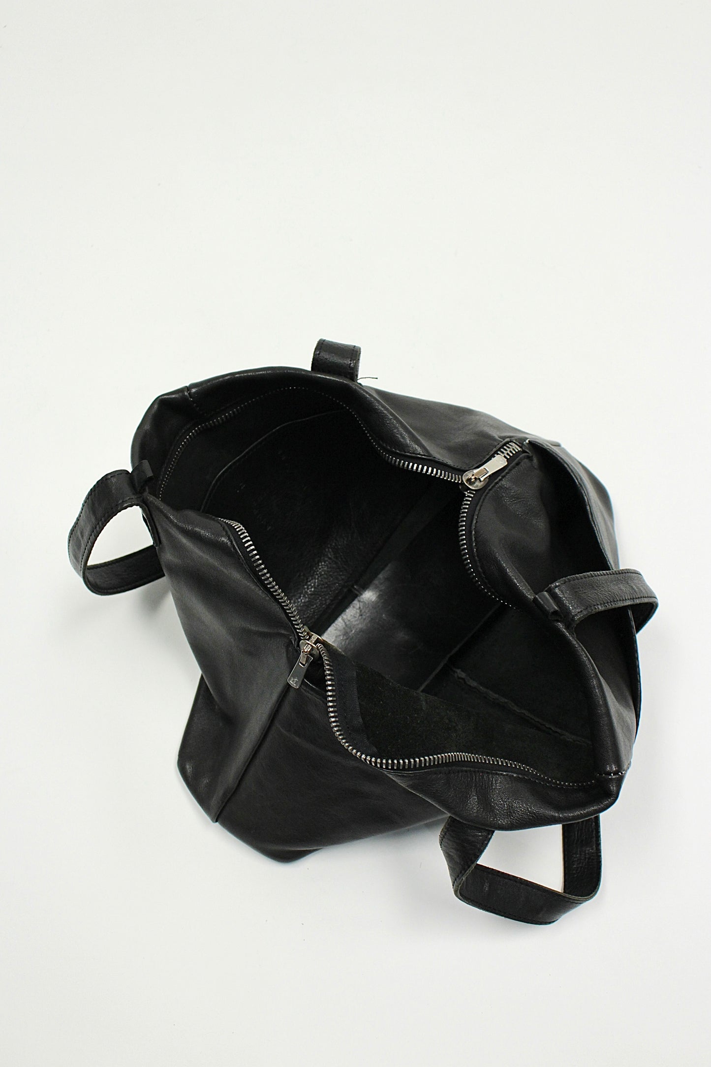 10sei0otto Bovine Leather Boston Bag