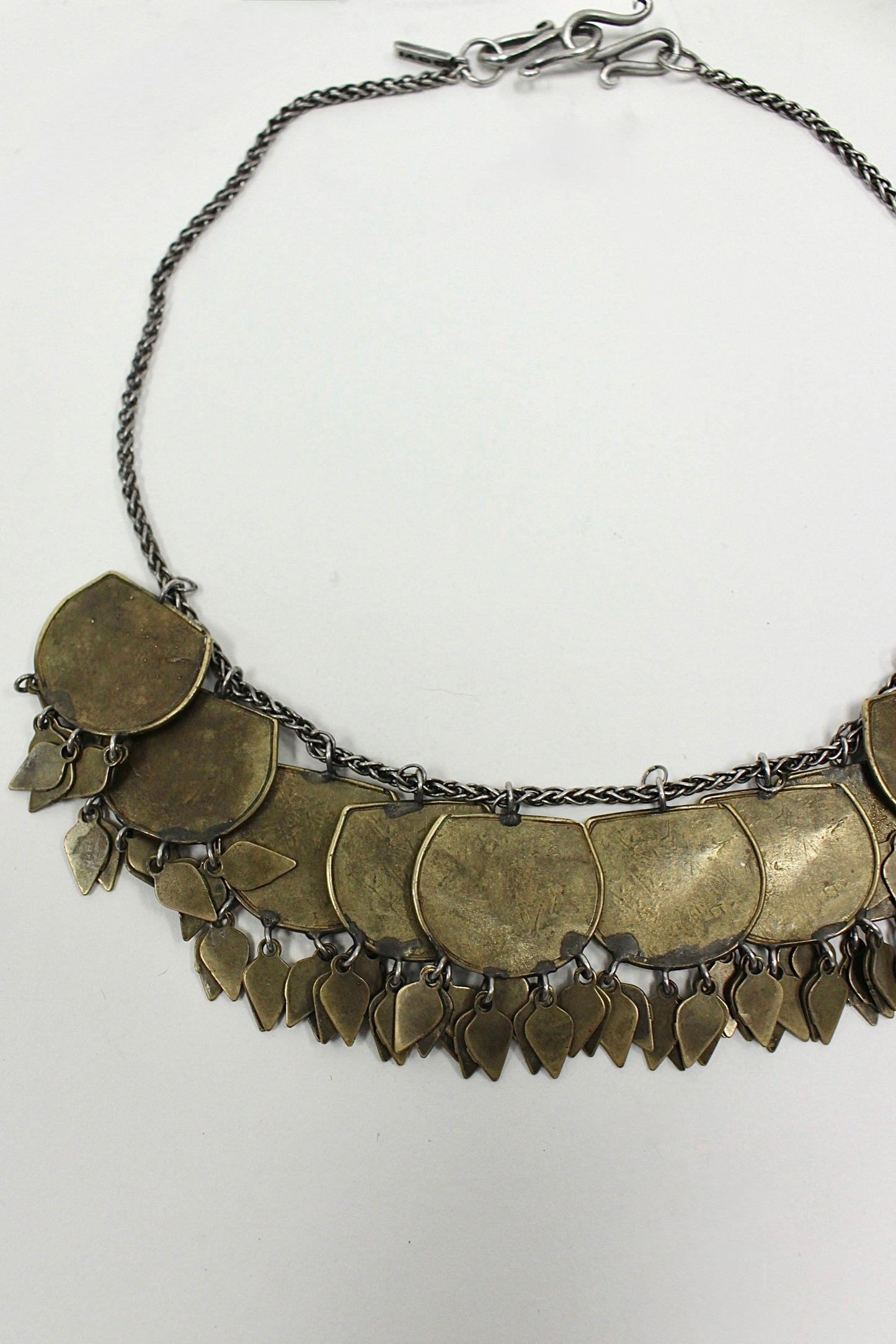 Goti Metal Motif Necklace