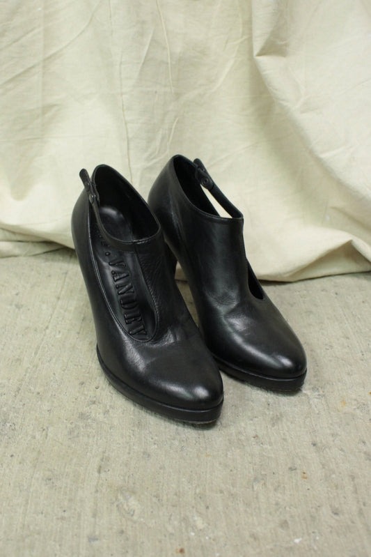 A.F Vandevorst Leather Pumps