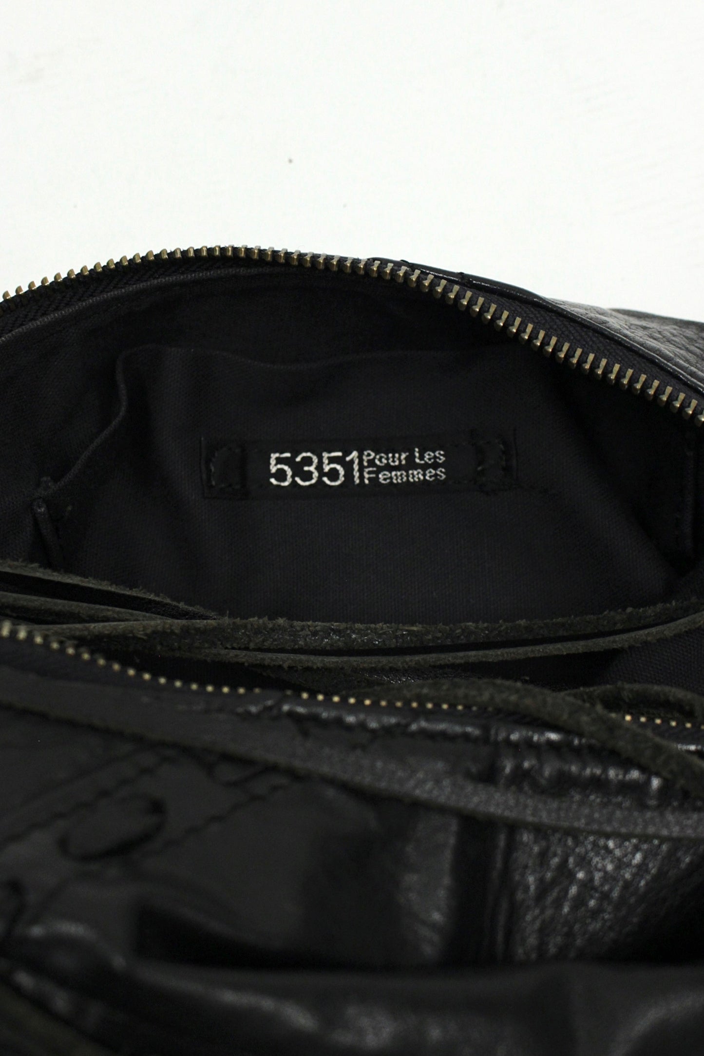 Early 00s 5351 Pour Les Femmes Western Leather Bag